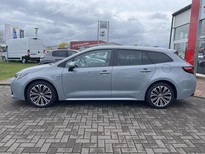 Usado Toyota Corolla Club 179 HP (131 kW) 2019 Cinzento Carrinha