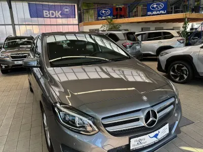 Gebraucht Mercedes B200 136 PS (100 kW) 2016 Grau Kleinwagen