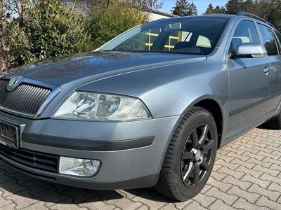 gebraucht Skoda Octavia Combi Ambiente KLIMAAUTOMATIK 1.HAND