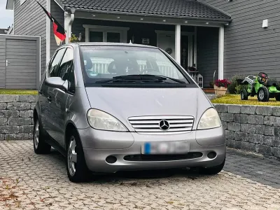 Gebraucht Mercedes A160 Avantgarde 102 PS (75 kW) 1998 Silber Kleinwagen