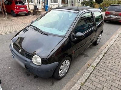 Schwarz Gebraucht 2002 Renault Twingo Kleinwagen | 550 €