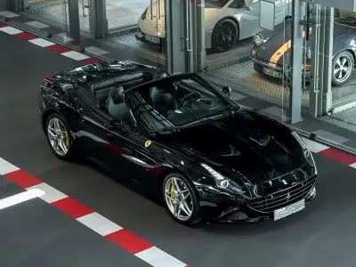 Gebraucht Ferrari California 560 PS (411 kW) 2016 Schwarz Cabrio