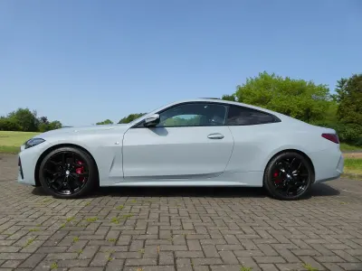 Gebraucht BMW 420 M Sport 184 PS (135 kW) 2025 Brooklyn grau metallic Coupé