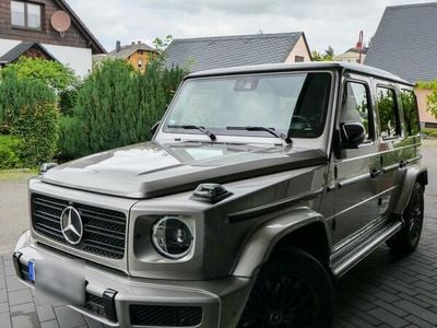 Mercedes G400