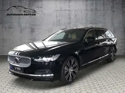 Usata Volvo V90 Ultimate 235 CV (172 kW) 2023 Nero Station wagon