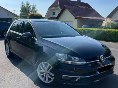 Gebraucht VW Golf VII 116 PS (85 kW) 2017 Schwarz Kleinwagen