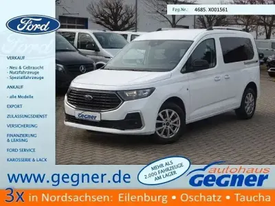 Używany Ford Tourneo Connect Titanium 122 KM (89 kW) 2022 Biały Minivan