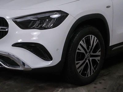 Second-hand Mercedes GLA250 Advanced 218 CP (160 kW) 2025 Alb SUV