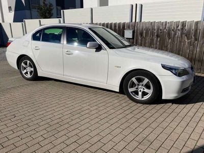 BMW 523