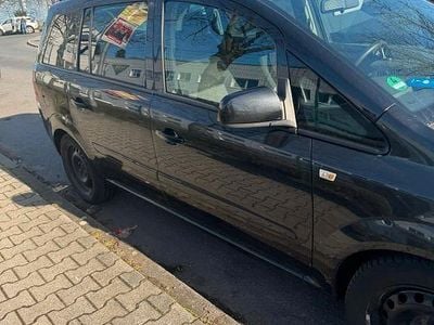 Gebraucht Opel Zafira Family 140 PS (102 kW) 2013 Van / Kleinbus