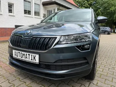 Gebraucht Skoda Karoq Clever 150 PS (110 kW) 2022 Grau SUV