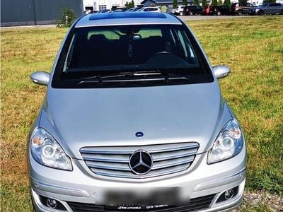 Mercedes B180