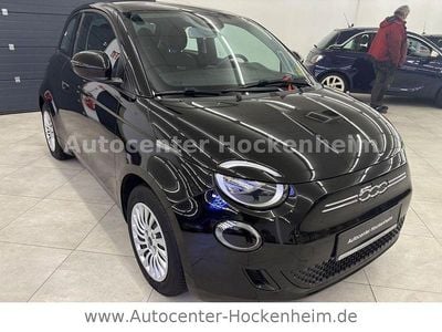 Second-hand Fiat 500e Action 69 kW (95 CP) 2022 Negru Hatchback