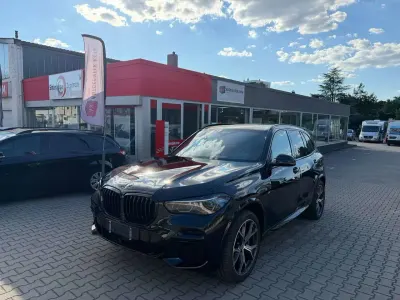 Gebraucht BMW X5 M Sport 340 PS (250 kW) 2022 Black sapphire metallic SUV