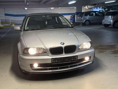 BMW 323