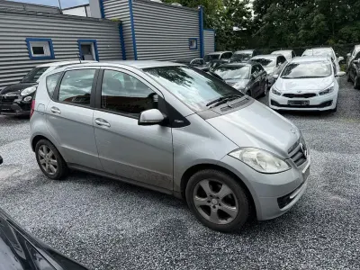 Gebraucht Mercedes A160 95 PS (69 kW) 2010 Silber Limousine