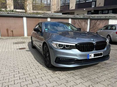 gebraucht BMW 530 d xDrive G31 im Sport Paket M 19 Zoll Felgen