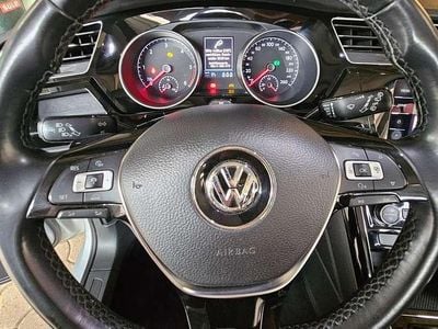 Gebraucht VW Touran Highline 190 PS (139 kW) 2018 Silber Van / Kleinbus