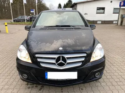 Gebraucht Mercedes B160 95 PS (69 kW) 2011 Schwarz Van / Kleinbus