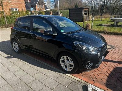 Gebraucht Hyundai i10 GO! 67 PS (49 kW) 2023 Schwarz Kleinwagen