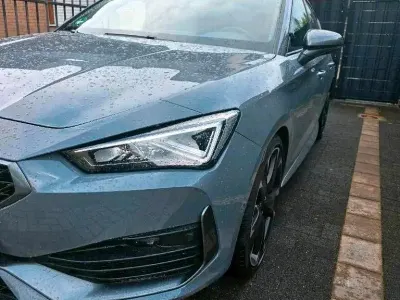 Używany Cupra Leon 300 KM (220 kW) 2021 Szary Hatchback