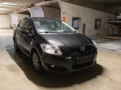 Gebraucht Toyota Auris 122 PS (89 kW) 2008 Schwarz Kleinwagen