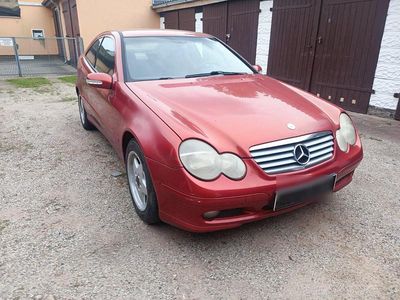 Rot Gebraucht 2001 Mercedes C220 Coupé | 1.100 € (Guter Preis)