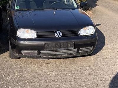 Second-hand VW Golf III 101 CP (74 kW) 1999 Negru Break