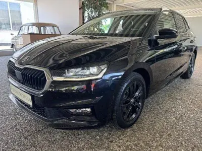 Gebraucht Skoda Fabia Style 150 PS (110 kW) 2022 : schwarz magic perleffekt Kleinwagen
