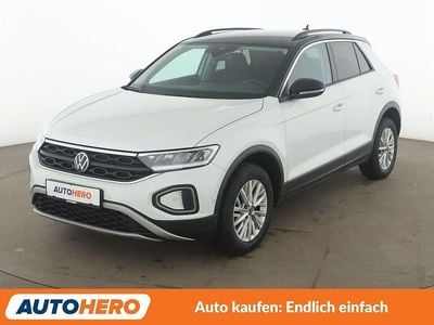 Second-hand VW T-Roc Life 150 CP (110 kW) 2022 Alb SUV