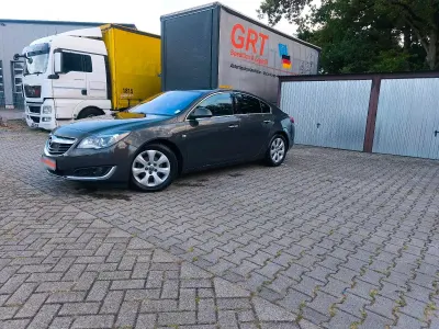 Gebraucht Opel Insignia 163 PS (119 kW) 2014 Schwarz Limousine