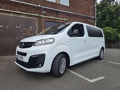 Gebraucht Opel Vivaro-e Combi 100 kW (136 PS) 2023 Weiß Van