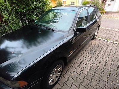BMW 525