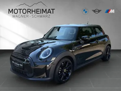 Gebraucht Mini Cooper SE Classic 135 kW (184 PS) 2023 Schwarz Kleinwagen