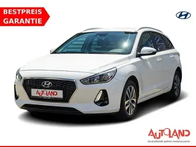 Gebraucht Hyundai i30 101 PS (74 kW) 2018 Weiss Kombi