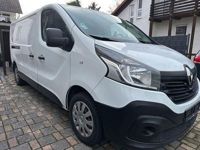 Gebraucht Renault Trafic Komfort 125 PS (91 kW) 2018 Weiß Van / Kleinbus