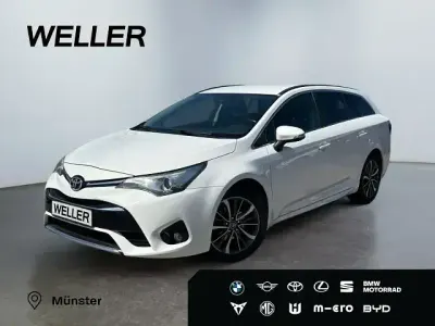 Gebraucht Toyota Avensis Edition-S 147 PS (108 kW) 2017 Pure) white ii (weiss Kombi