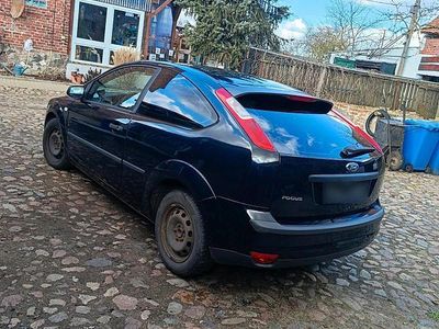 Occasion Ford Focus 82 PK (60 kW) 2005 Blauw Coupé