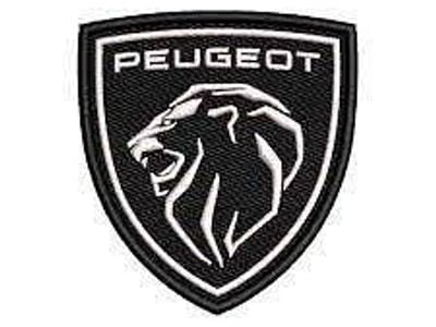 Second-hand Peugeot 2008 Allure 100 kW (136 CP) 2023 Argintiu SUV