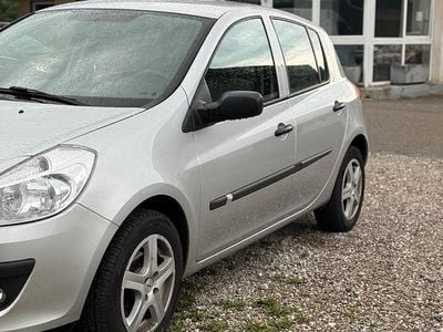 Usata Renault Clio III 105 CV (77 kW) 2006 Grigio Utilitaria