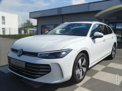 Gebraucht VW Passat Business 150 PS (110 kW) 2025 Farbe: Kombi