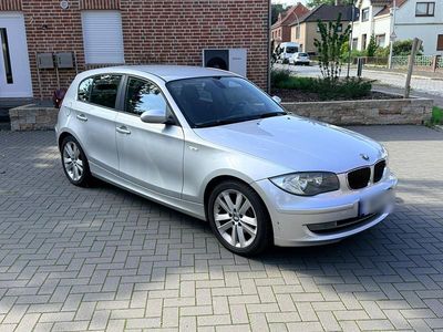 Silber Gebraucht 2007 BMW 118 Kleinwagen | 2.500 € (Fairer Preis)