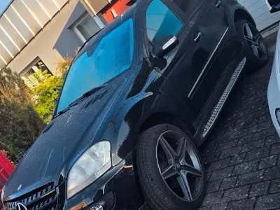 Gebraucht Mercedes ML350 370 PS (272 kW) 2006 Schwarz SUV