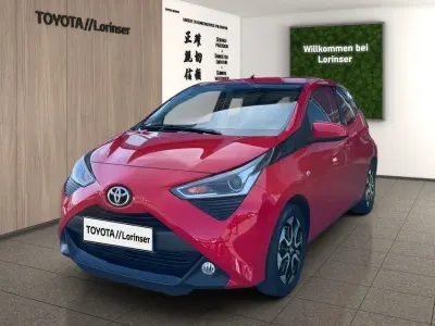 Second-hand Toyota Aygo 72 CP (52 kW) 2021 Roșu Hatchback