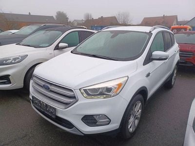 Gebraucht Ford Kuga Titanium 150 PS (110 kW) 2017 Weiß SUV