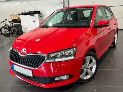 Second-hand Skoda Fabia 60 CP (44 kW) 2021 Roșu Hatchback