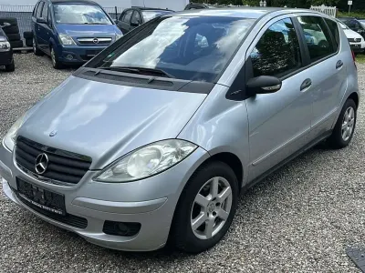 Gebraucht Mercedes A150 Elegance 95 PS (69 kW) 2004 Lackierung mit schutzlack Limousine
