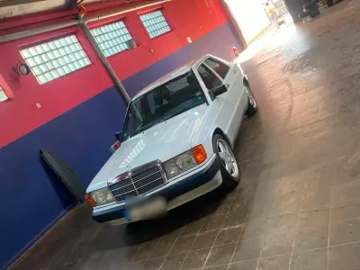 Gebraucht Mercedes 190 122 PS (89 kW) 1989 Weiß Limousine