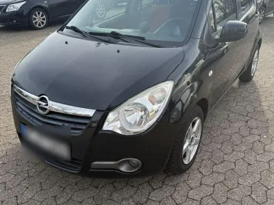Gebraucht Opel Agila Edition 86 PS (63 kW) 2010 Kleinwagen