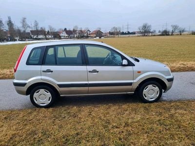 Silber Gebraucht 2007 Ford Fusion Kleinwagen | 3.180 €